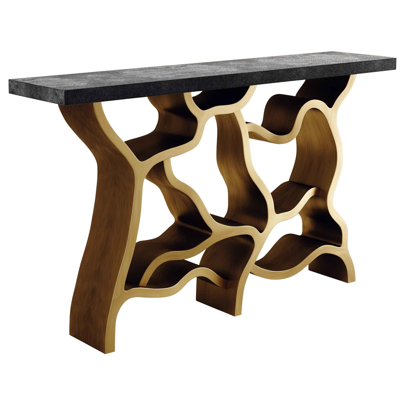 Table console en galuchat avec détails en laiton patiné par Kifu Paris en vente