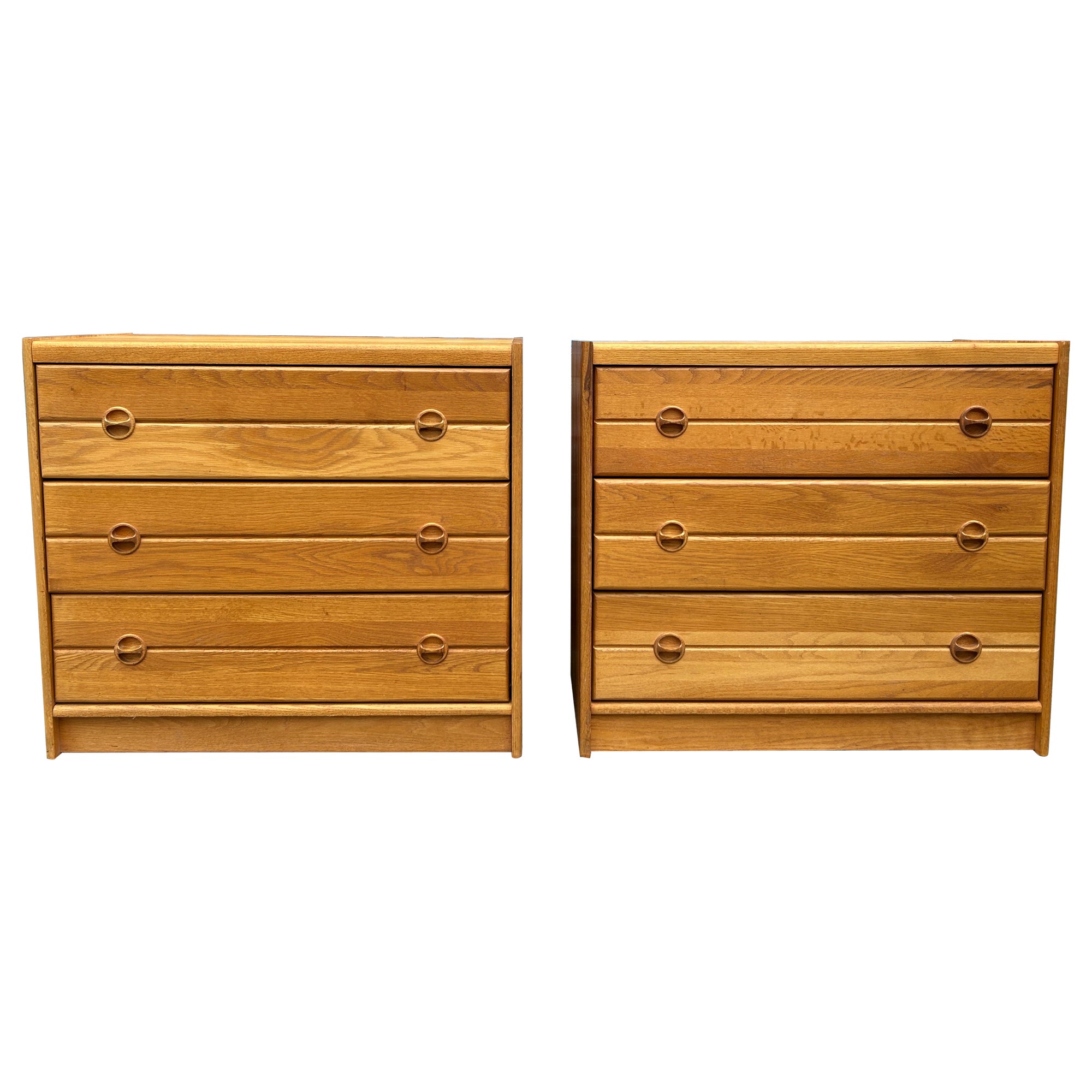 Pair of Mid-Century Danish Modern solid Oak 3 Drawer dressers Denmark For Sale