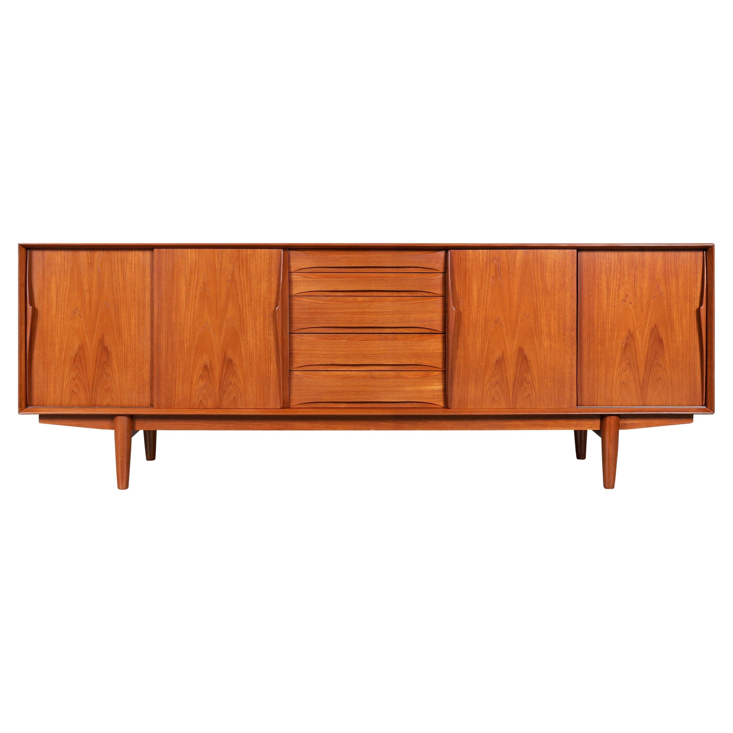 Danish Modern Teak Credenza Model #7738 by Skovby Møbelfabrik For Sale