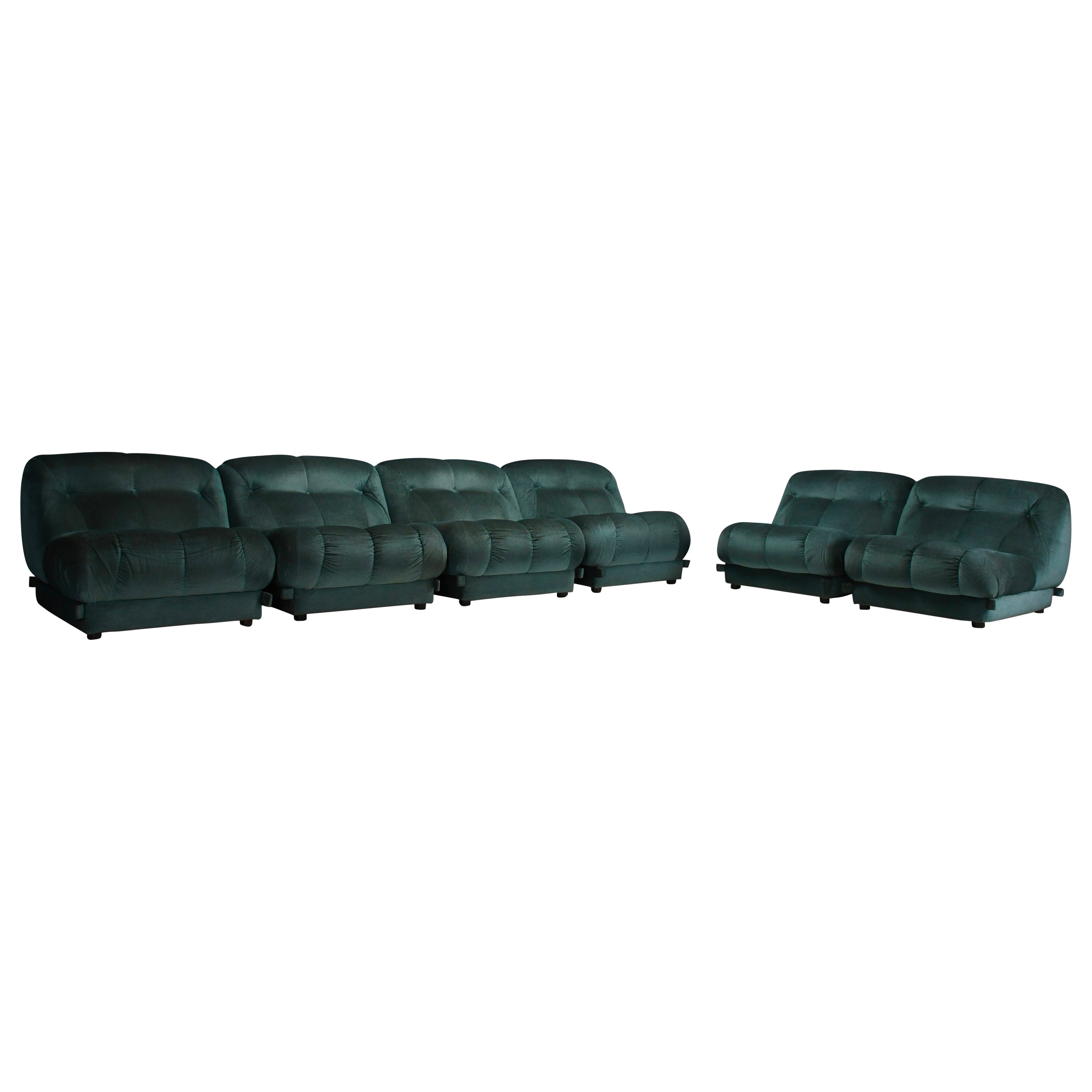 Large Modular Sectional ‘Nuvolone’ Sofa by Rino Maturi in Green Fabric, 1970s For Sale