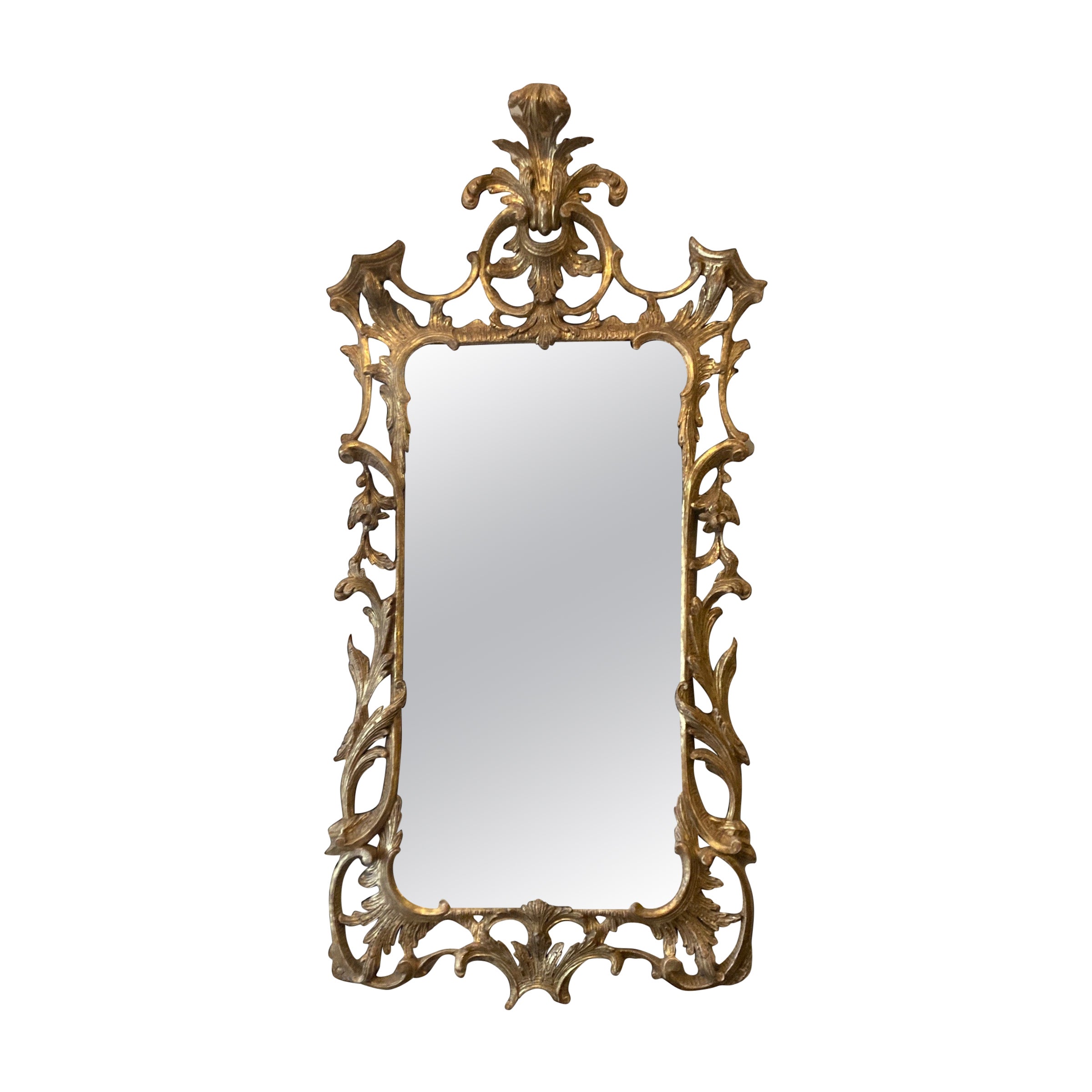 A fine 18th century period carved giltwood Chippendale wall mirror For Sale