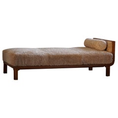 Art Deco Oak Daybed Reupholstered in Lambswool, By a Danish Cabinetmaker, 1940s