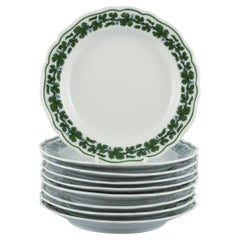 Vintage Meissen, Germany, Green Ivy Vine. Nine porcelain plates. 1930s/1940s. 