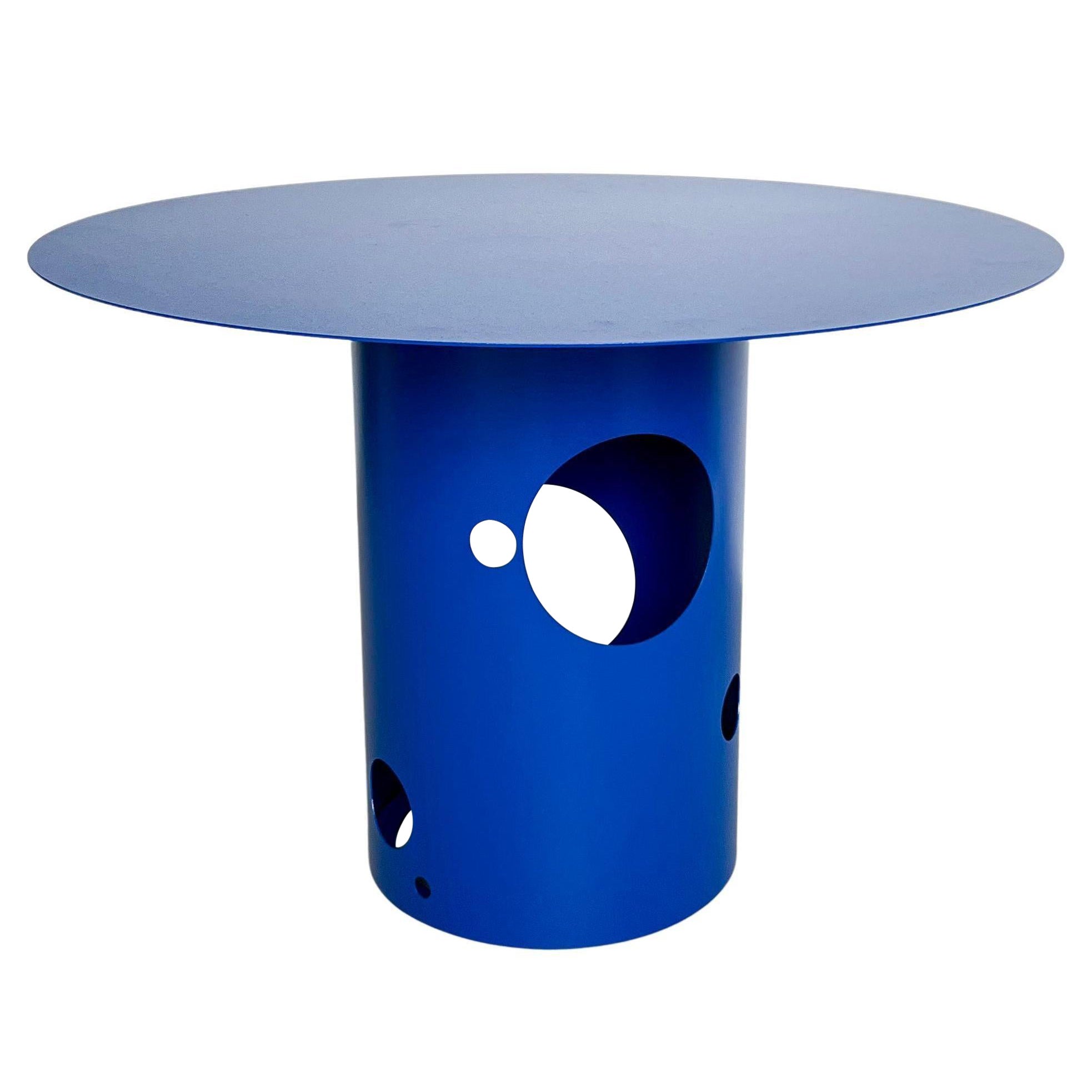 Table de salle à manger italienne contemporaine du 21e siècle Silos par Spinzi, bleu électrique