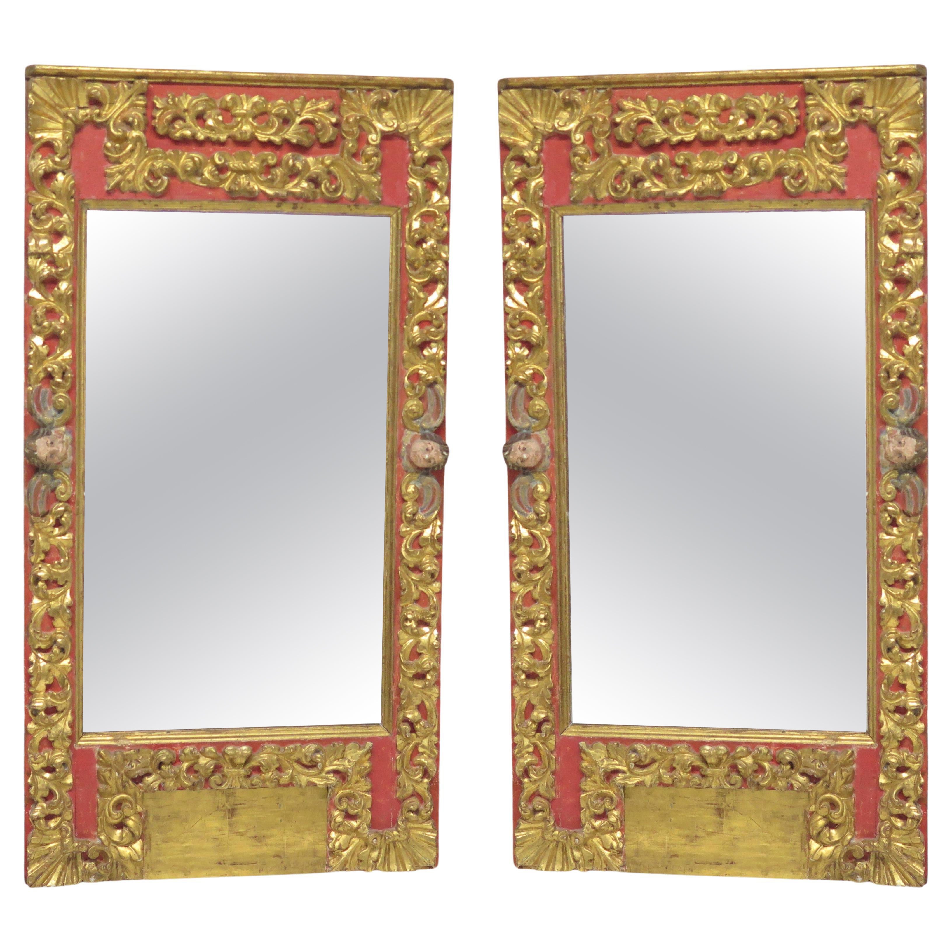 Paire de miroirs coloniaux/baroques espagnols en vente