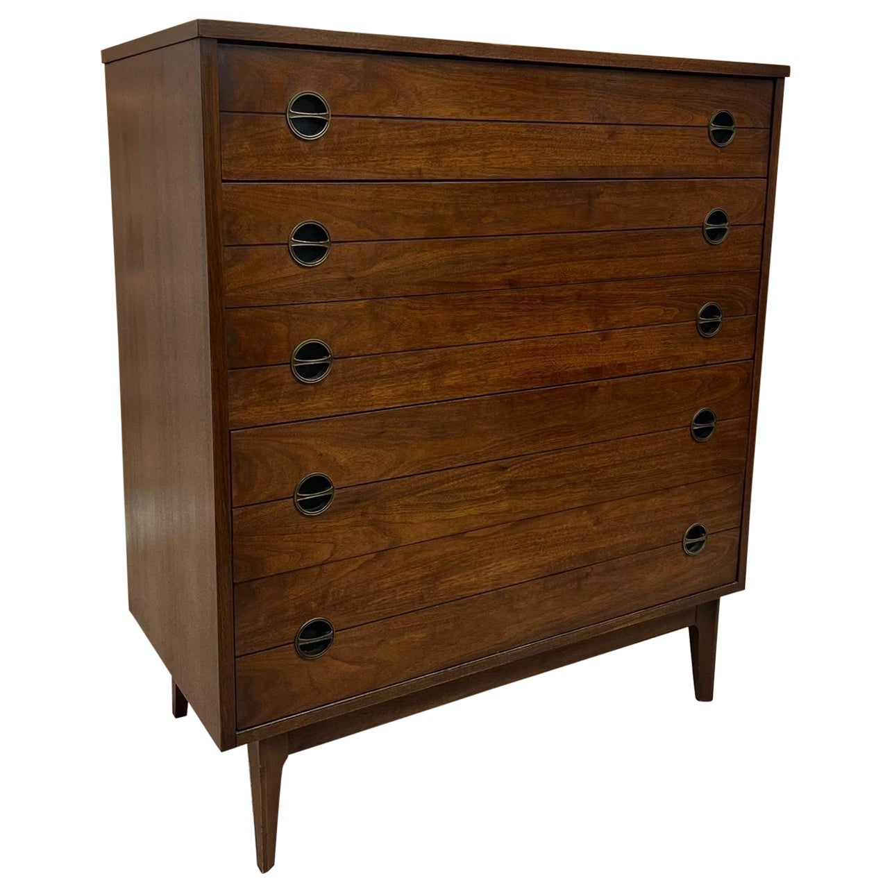 Vintage Mid Walnut Toned 4 Drawer Dresser. For Sale