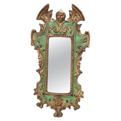 Miroir mural en bois sculpté de style gothique du 20e siècle