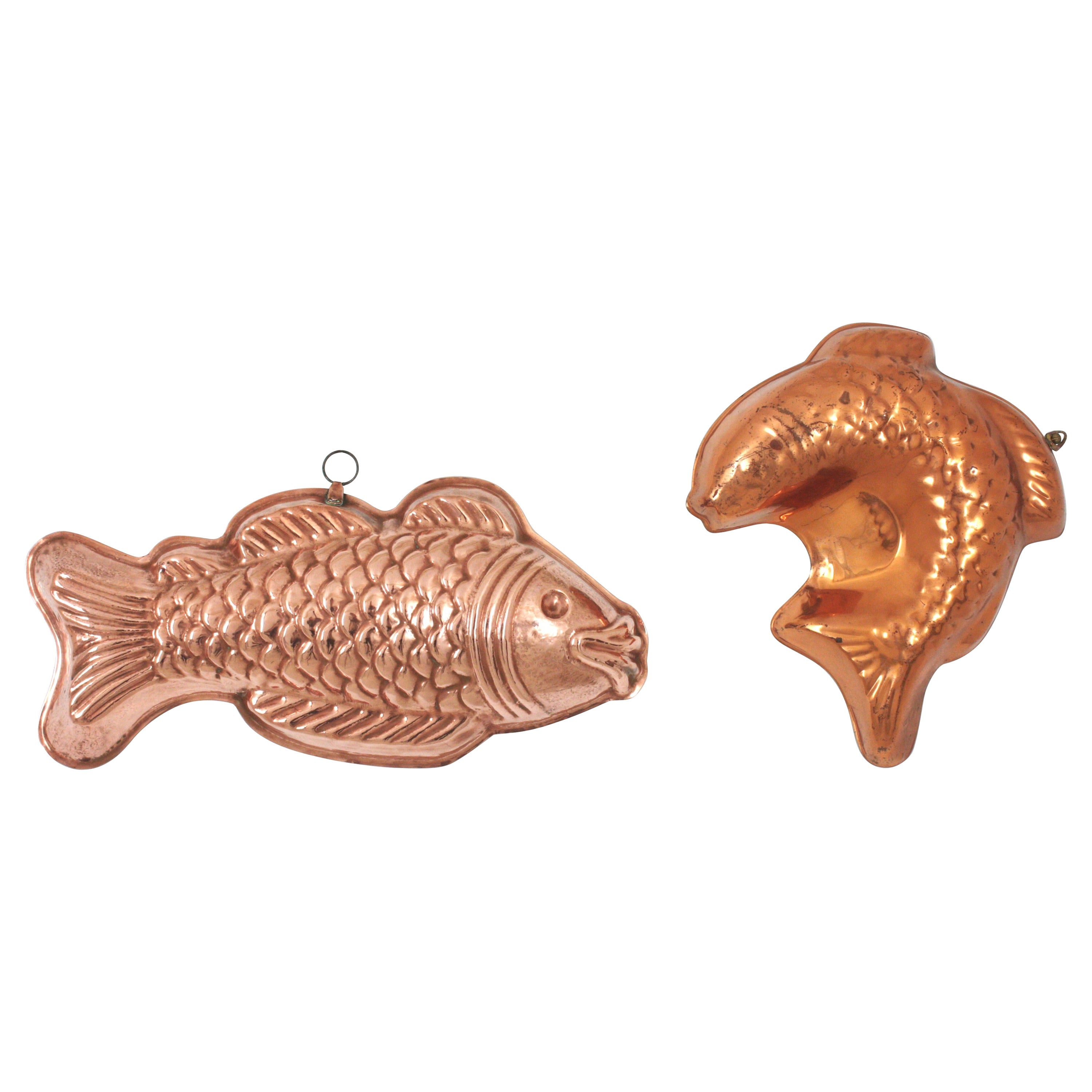 Unmatching Pair of Fish Copper Molds, Portugal, 1940s For Sale