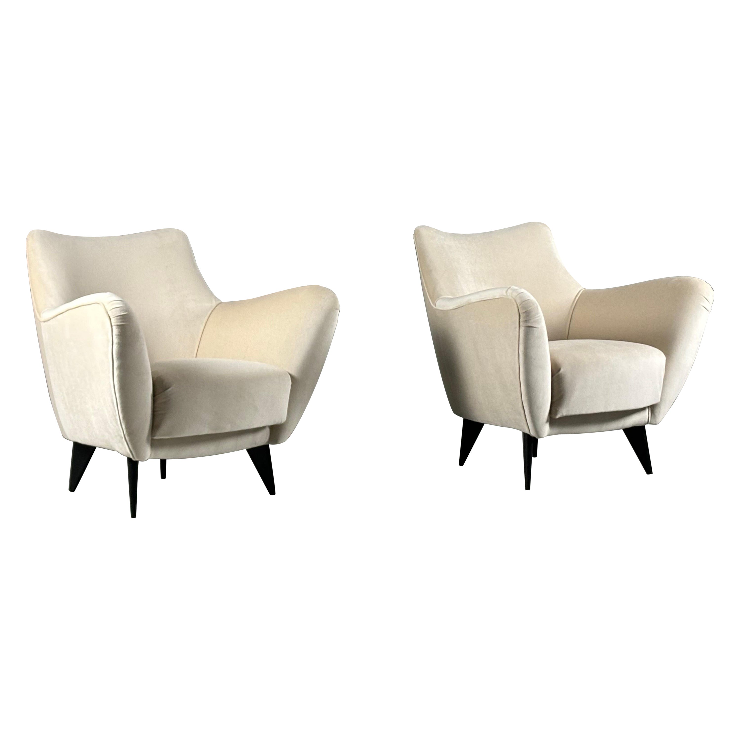 Guglielmo Veronesi armchairs by ISA, Italy, 1950s, set of 2 For Sale