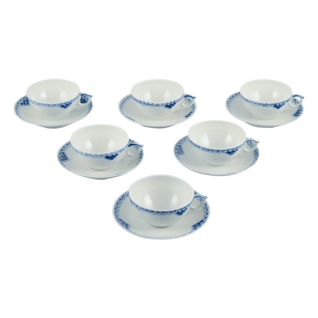 Royal Copenhagen, Princess. Set of six tea cups with saucers.  For Sale