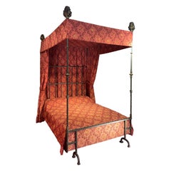 Canopy Bed in Hammered and gilded wrought iron