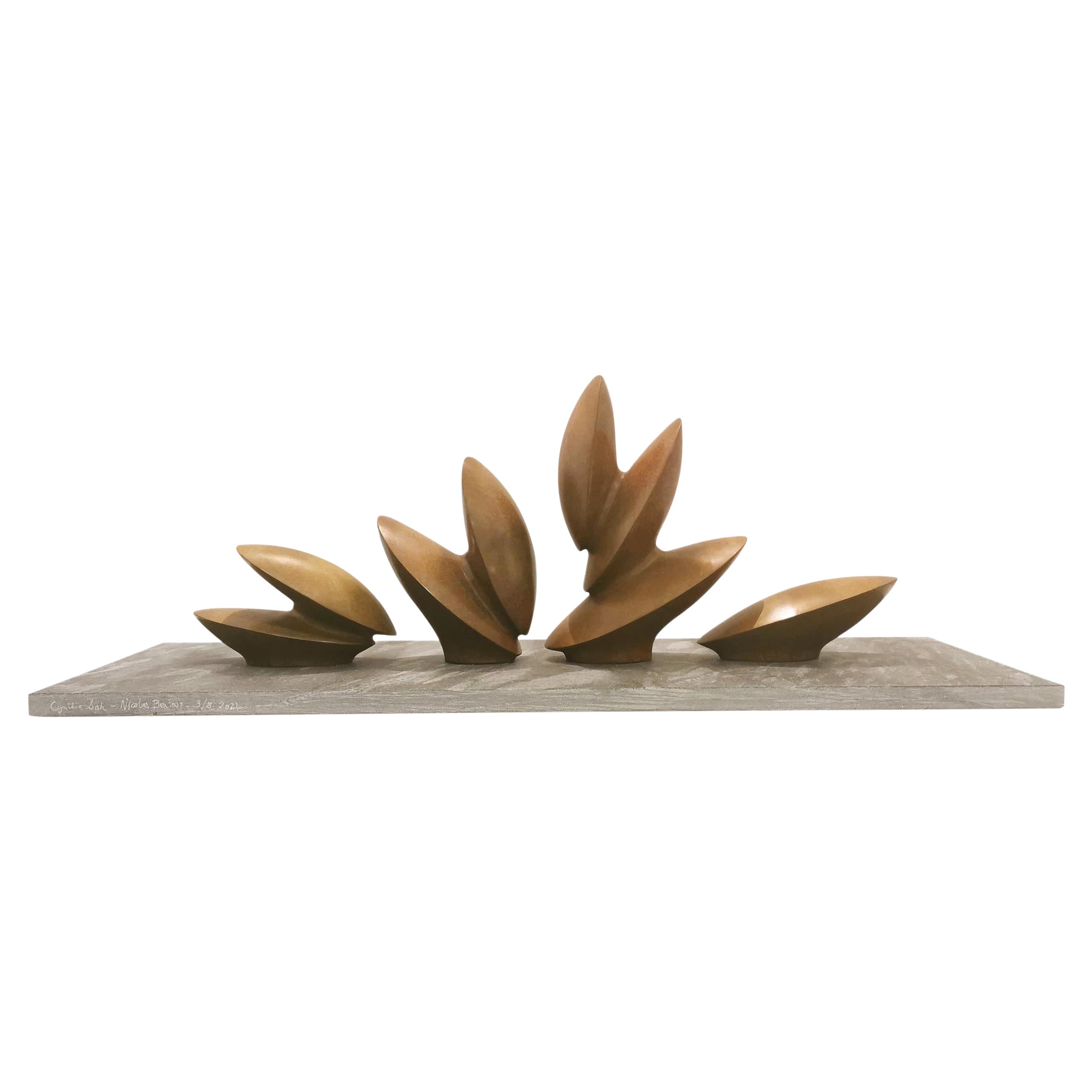 Sculpture abstraite du 21e siècle représentant des feuilles dansant par Nicolas Bertoux