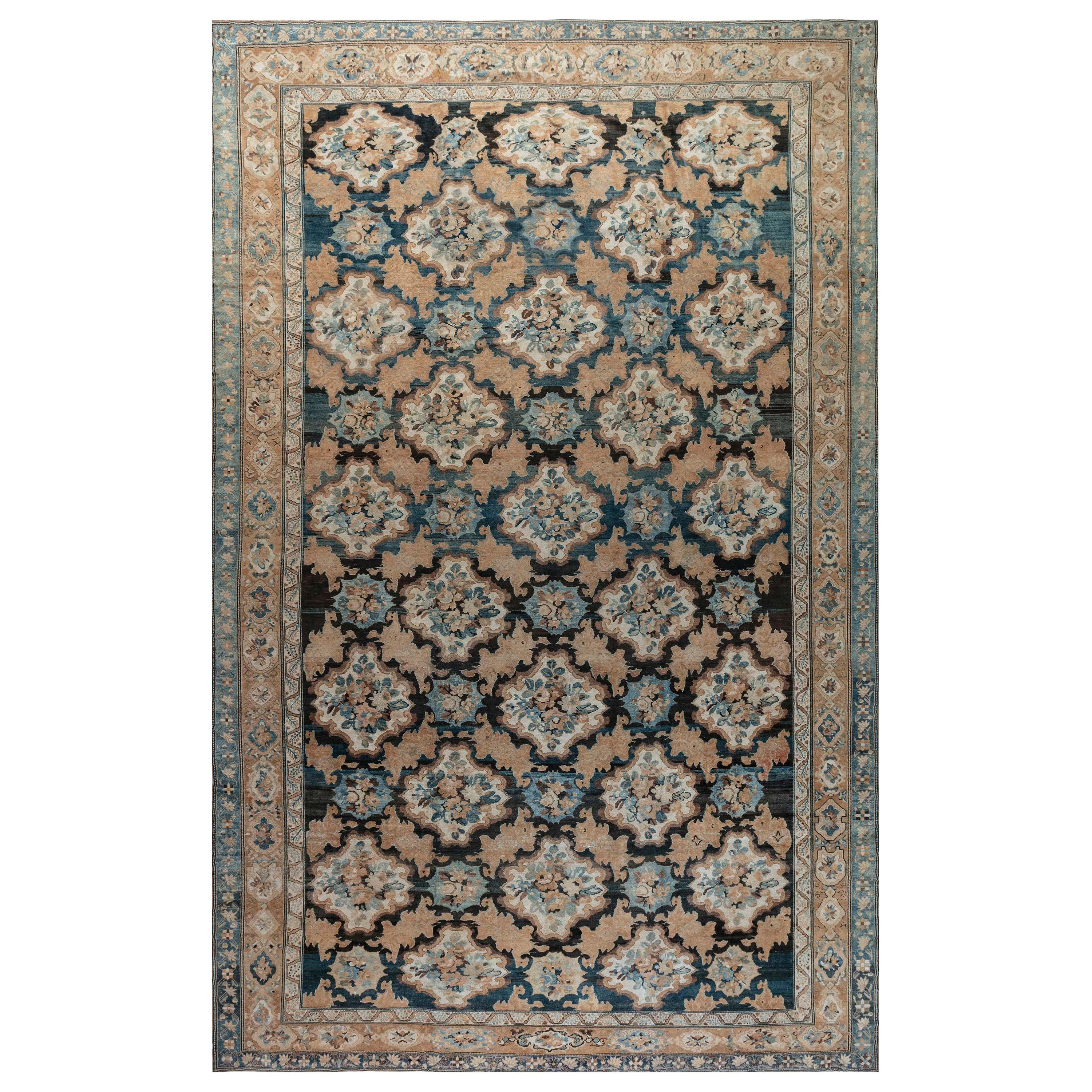 Tapis surdimensionné en laine persane Bakhtiari à fleurs Doris Leslie Blau en vente