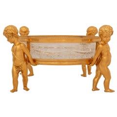 Centre de table Louis XVI du XIXe siècle en bronze doré et cristal