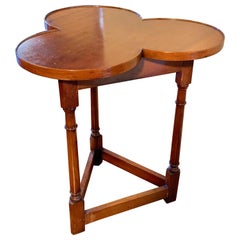 Early 20th Century English Walnut Cricket Clover Side Table