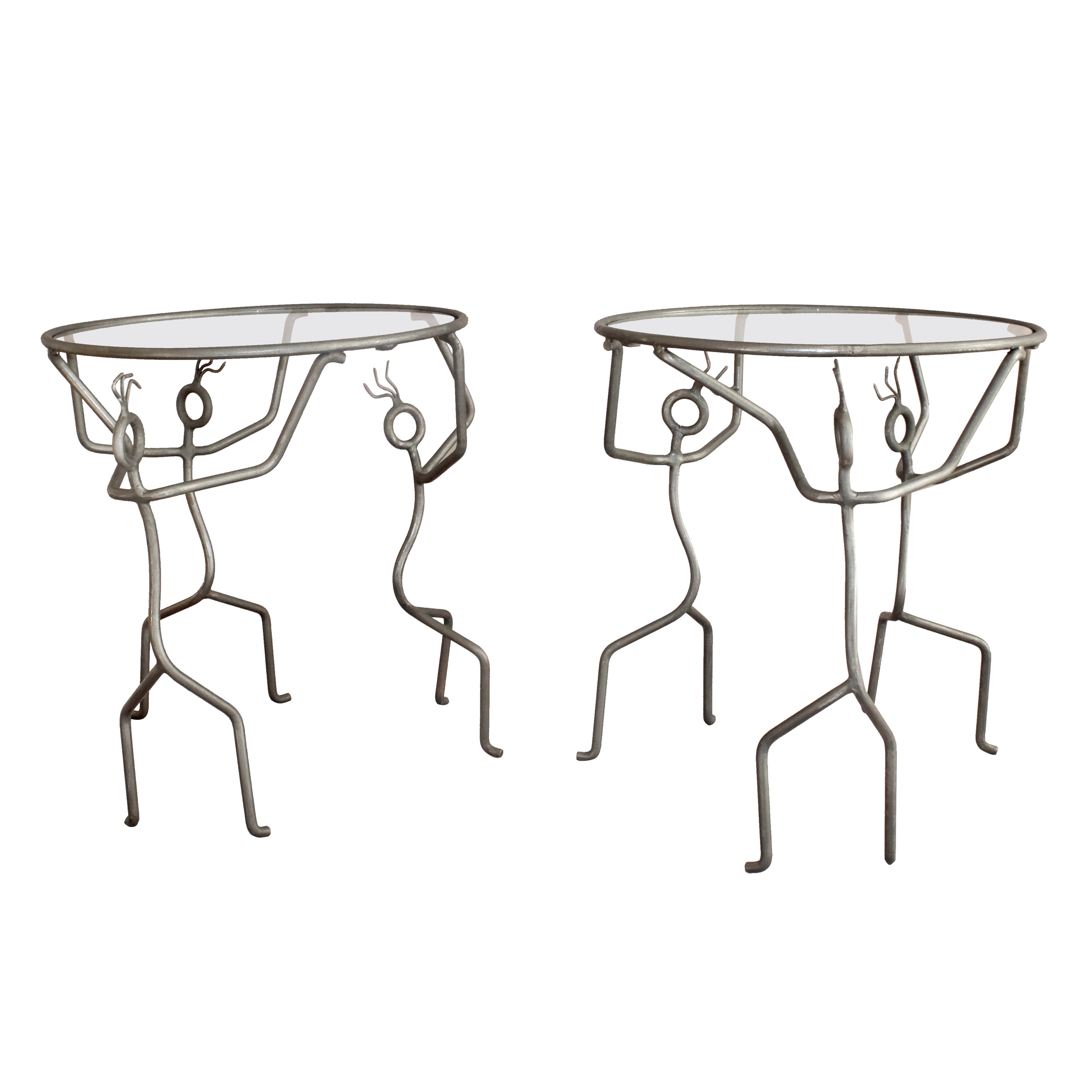 Paire de tables d'appoint en fer forgé figurines de dames dansantes    Andre Dubreuil en vente