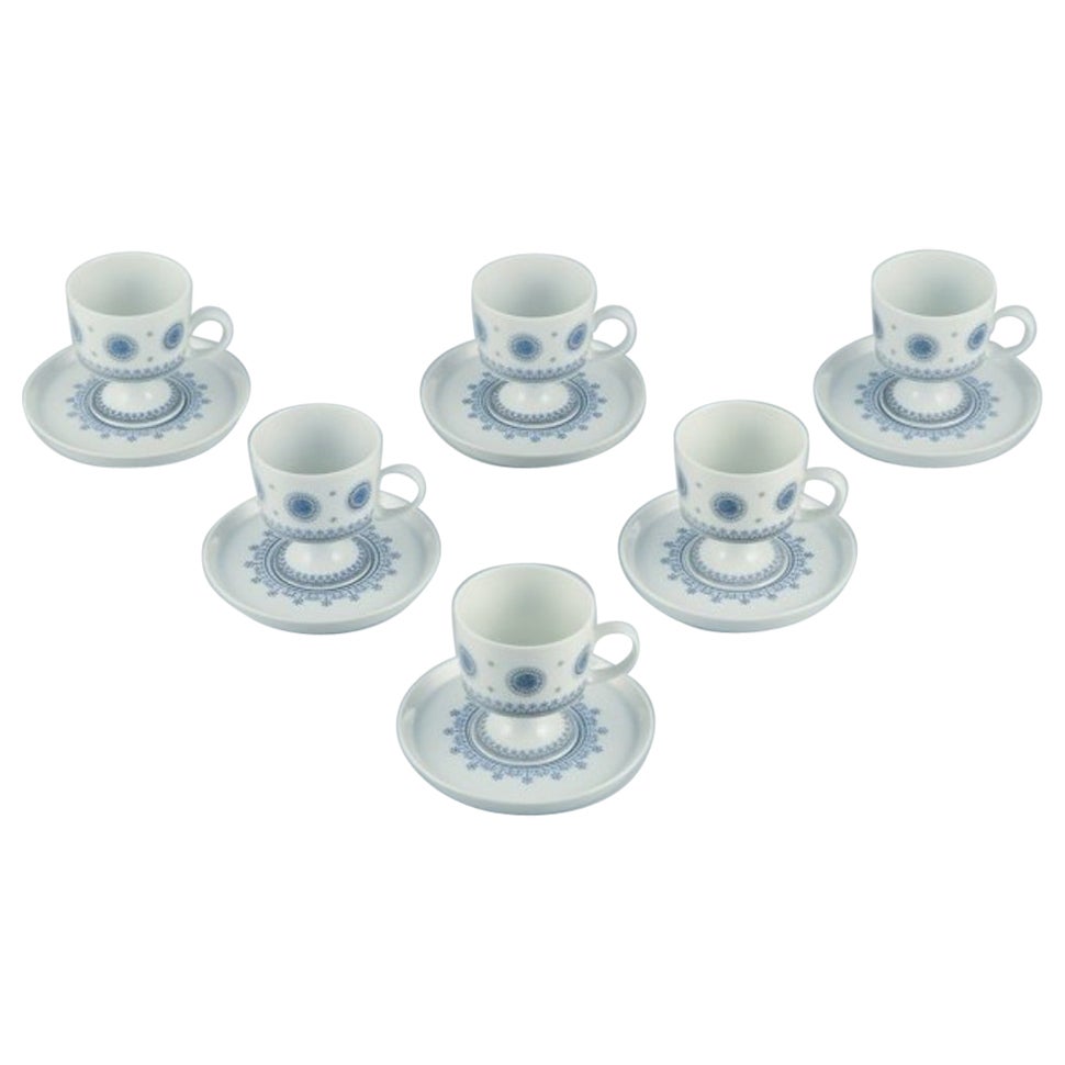 Tapio Wirkkala for Rosenthal Studio-line. SIx demitasse cups with saucers For Sale
