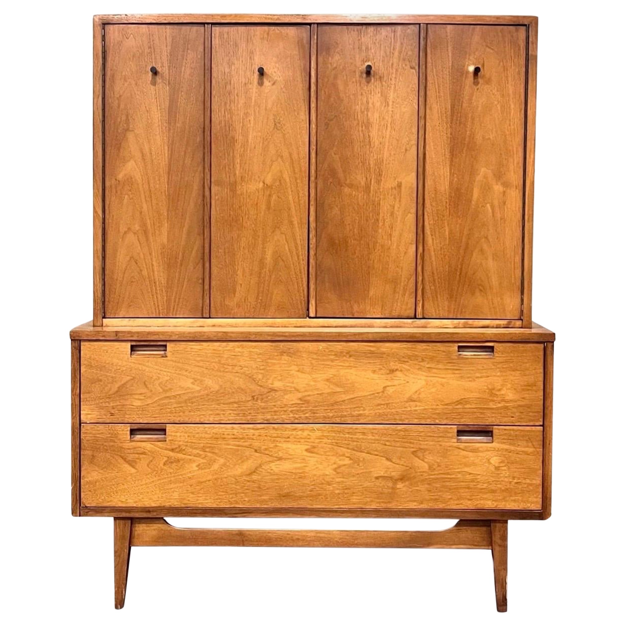 American of Martinsville Vintage Mid Century Modern Highboy Dresser c. 1960s For Sale