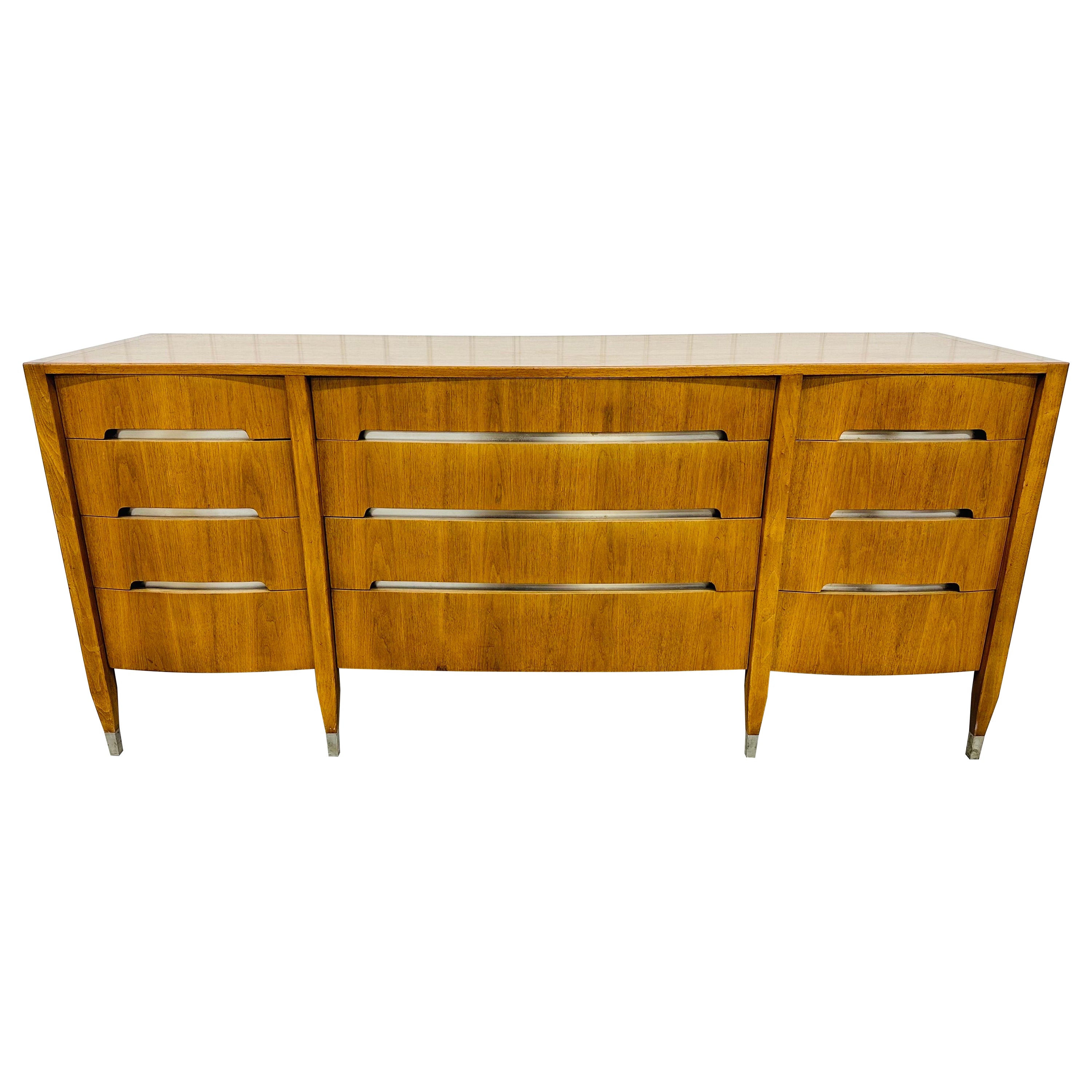Mid-Century Modern Sligh 12-Drawer Walnut Dresser For Sale
