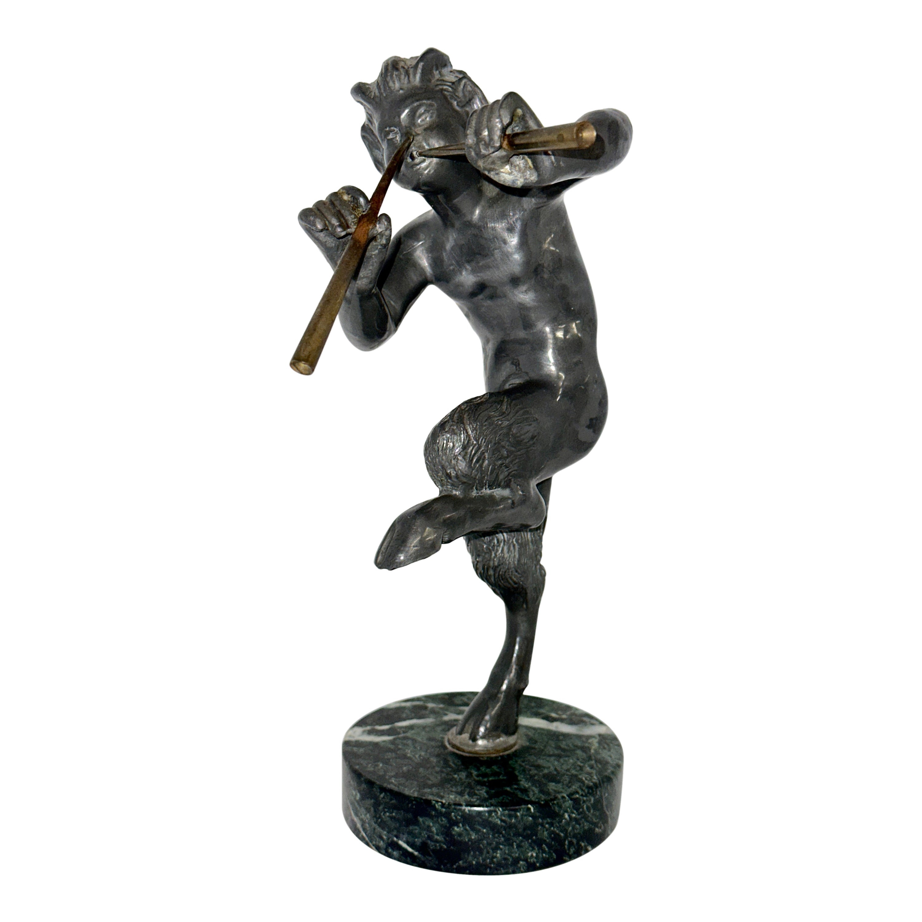 Pan spielt die Flöten, neoklassizistische Skulptur im Angebot
