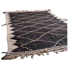 Genuine Hand woven Moroccan rug- Black and white diamond