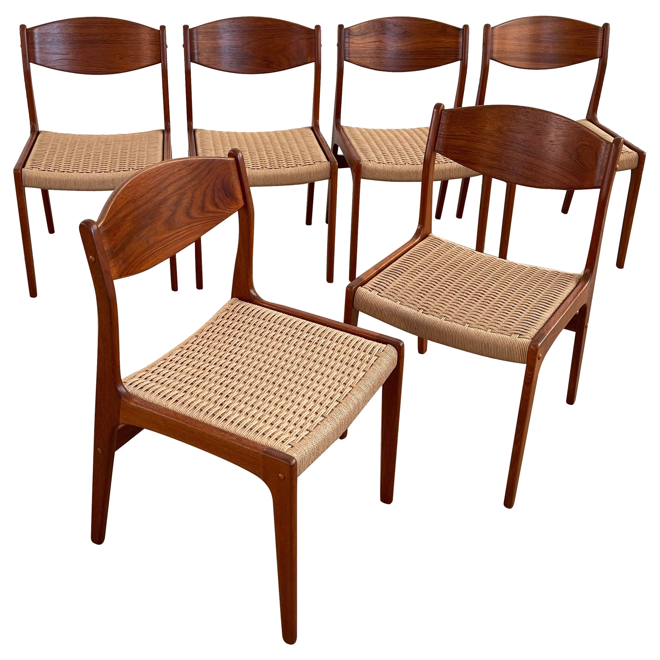 Scandinavian Modern Teak And Rope Weave Dining Chairs  For Sale