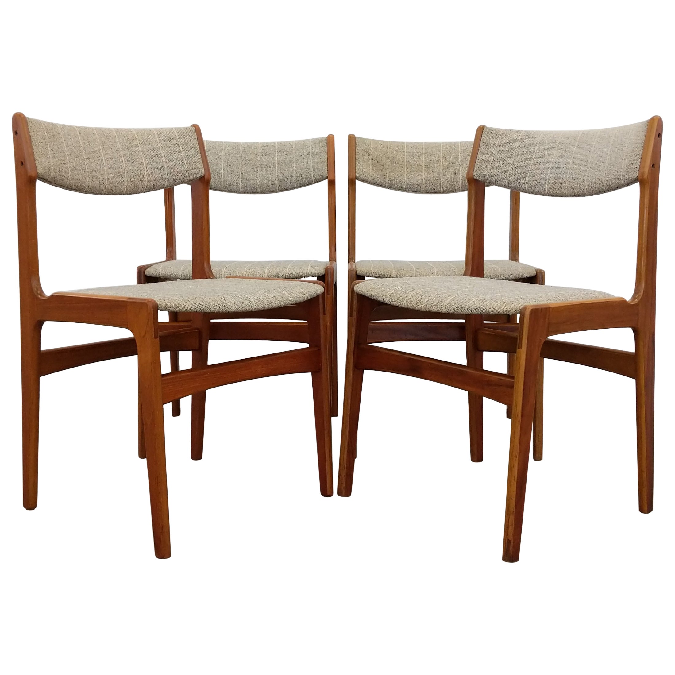 Set of 4 Vintage Danish Modern Dining Chairs For Sale at 1stDibs