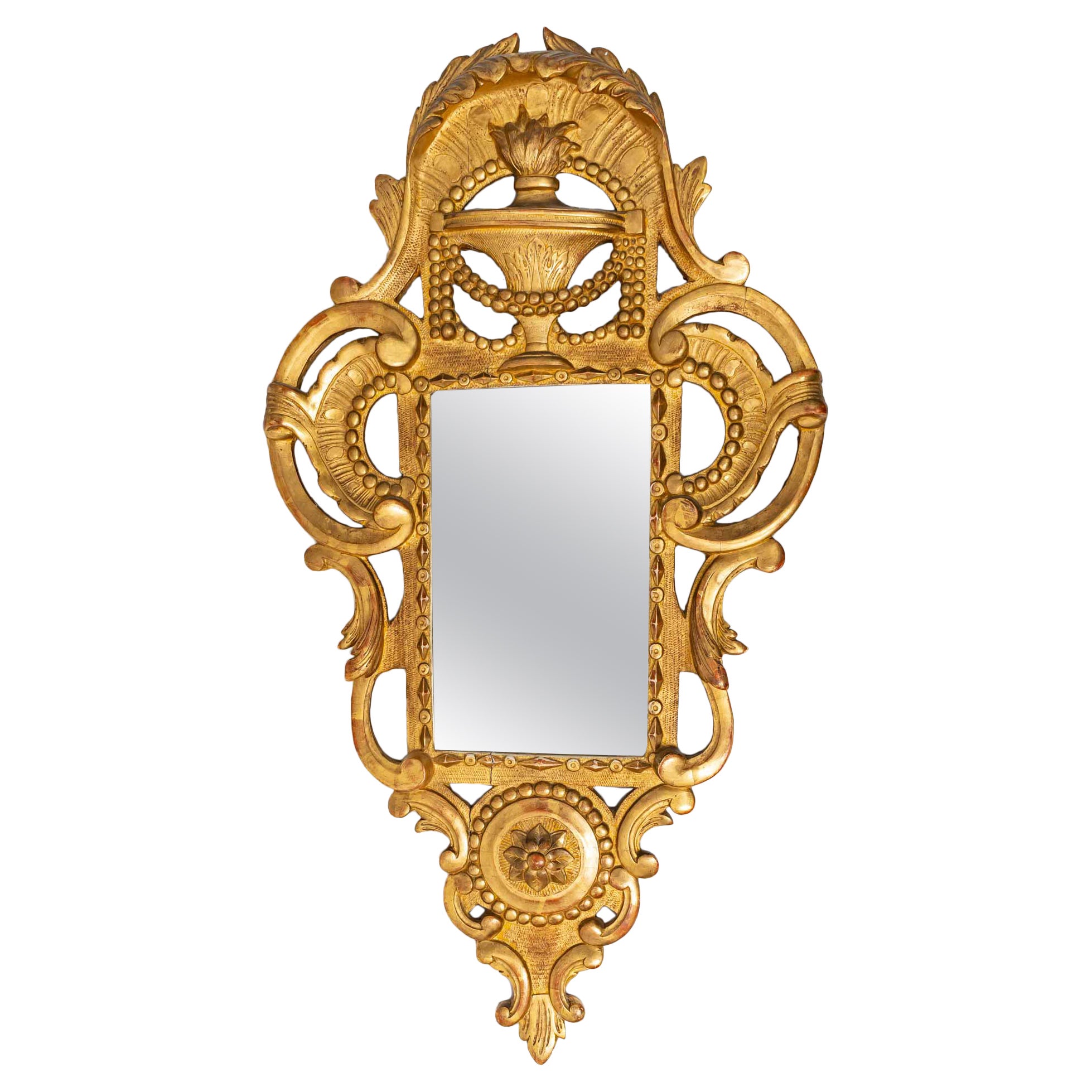 Miroir de chambre à coucher - Miroir de mariage - Bois doré - Période : XVIIIe siècle en vente