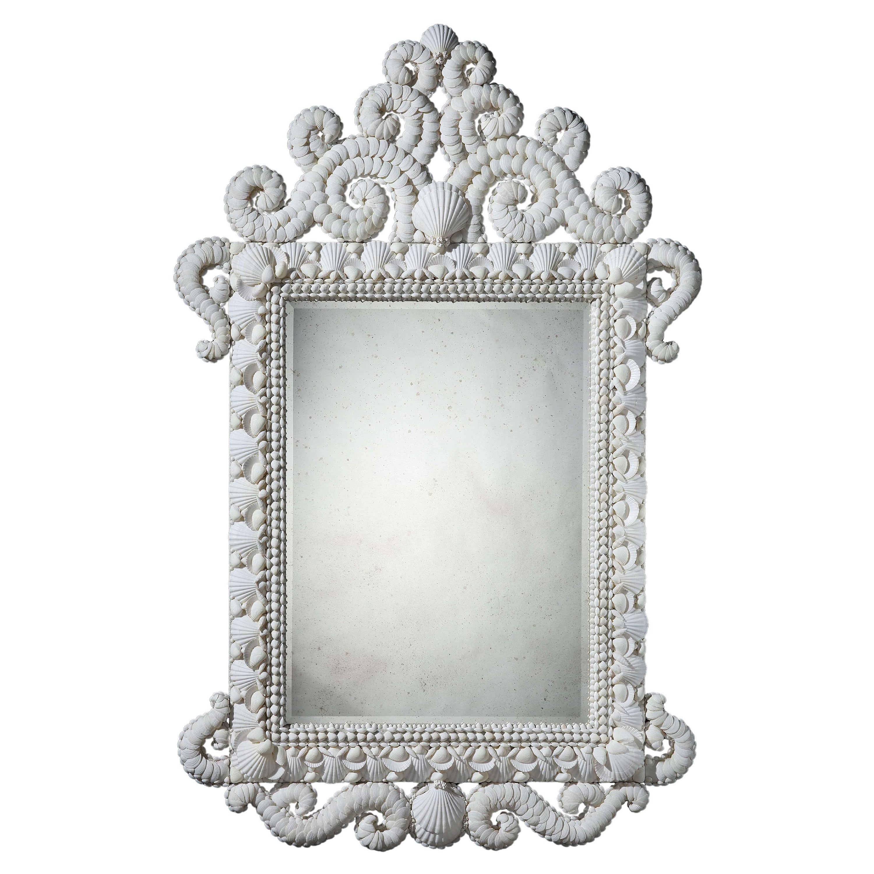 Un grand miroir de pilier en coquillage blanc en vente