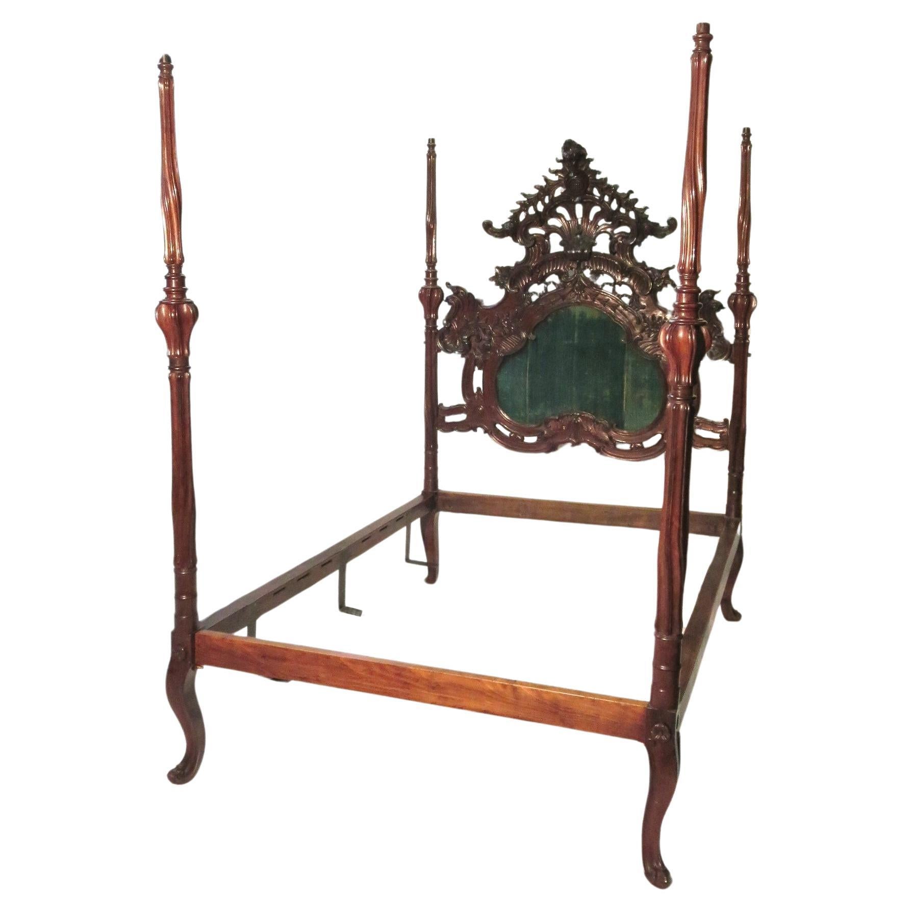 Seltenes geformtes Kolonial Portugiesisches Jacaranda Queen-Bett aus dem 17./18. Jahrhundert, antik, LA CA im Angebot