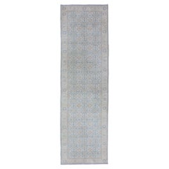 Traves de Mesa Keivan Woven Arts Khotan con Dibujo Geométrico 2'9 x 9'10
