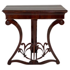 Mesa consola independiente de nogal antiguo Biedermeier alemán del siglo XIX