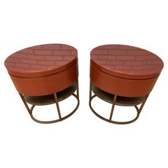 Vintage Contemporary Custom Designed Oval Beistelltisch/Night-Stands - Paar