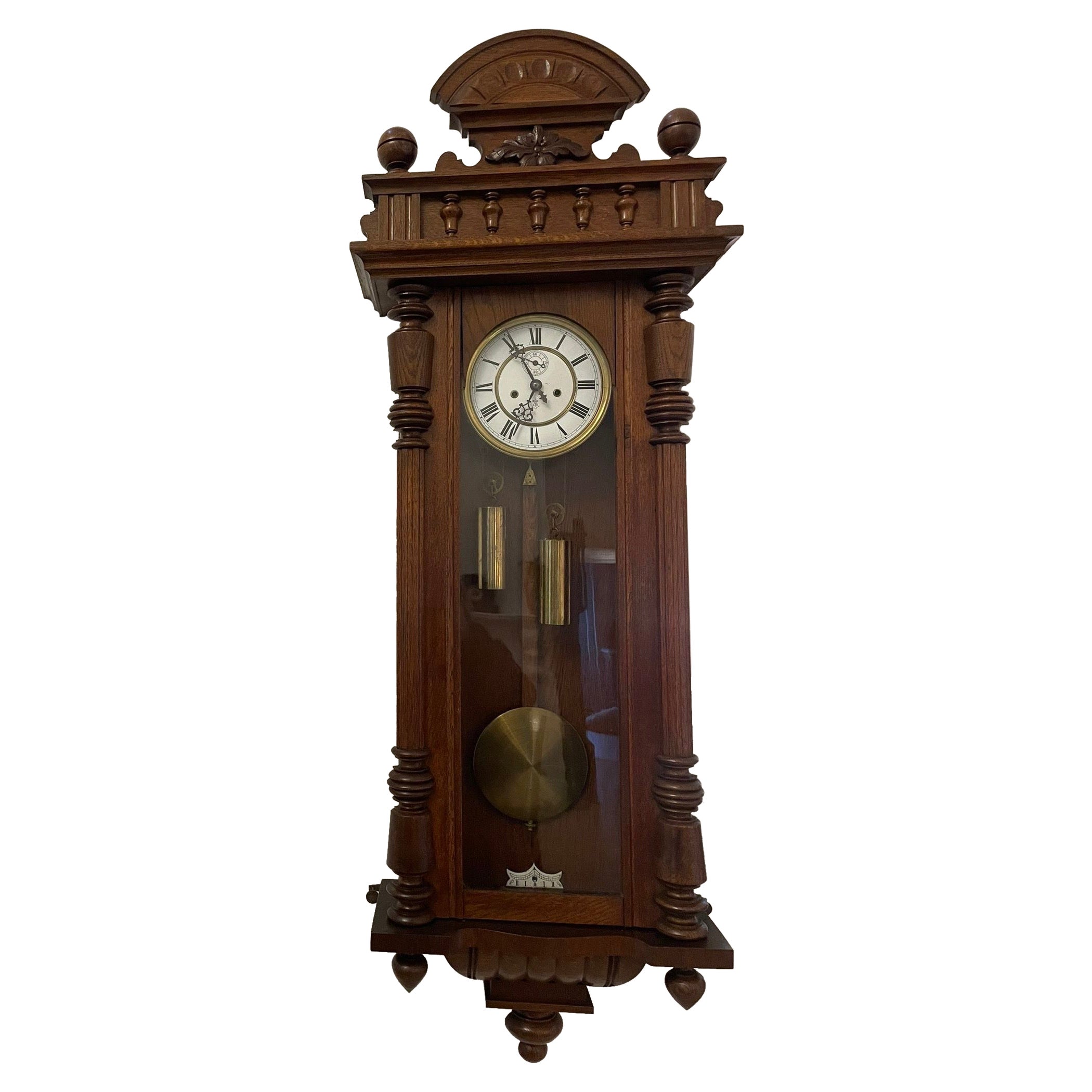 Antiguo Reloj de Pared de Viena de Roble Tallado de Calidad Victoriana