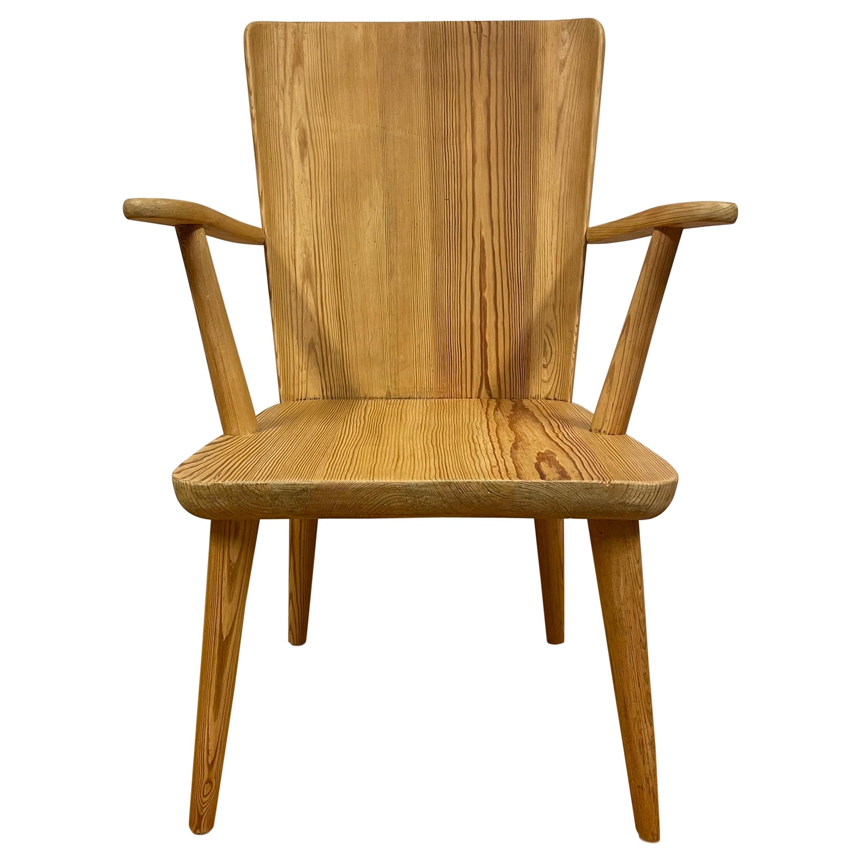 Fauteuil en pin suédois des années 1940 par Göran Malmvall pour Karl Andersson & Söner  en vente