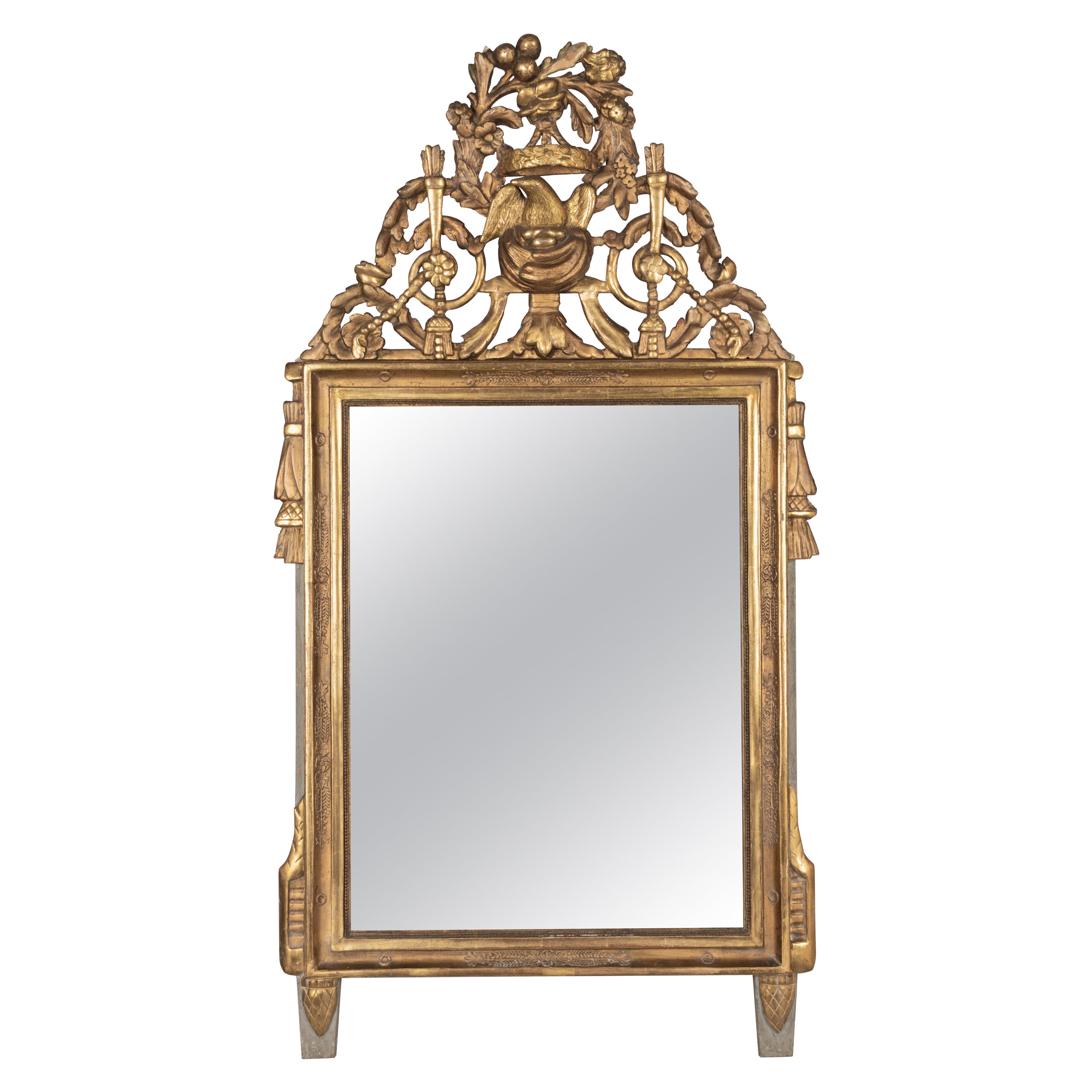 Miroir doré à la feuille de style Louis XVI du 18ème siècle en vente