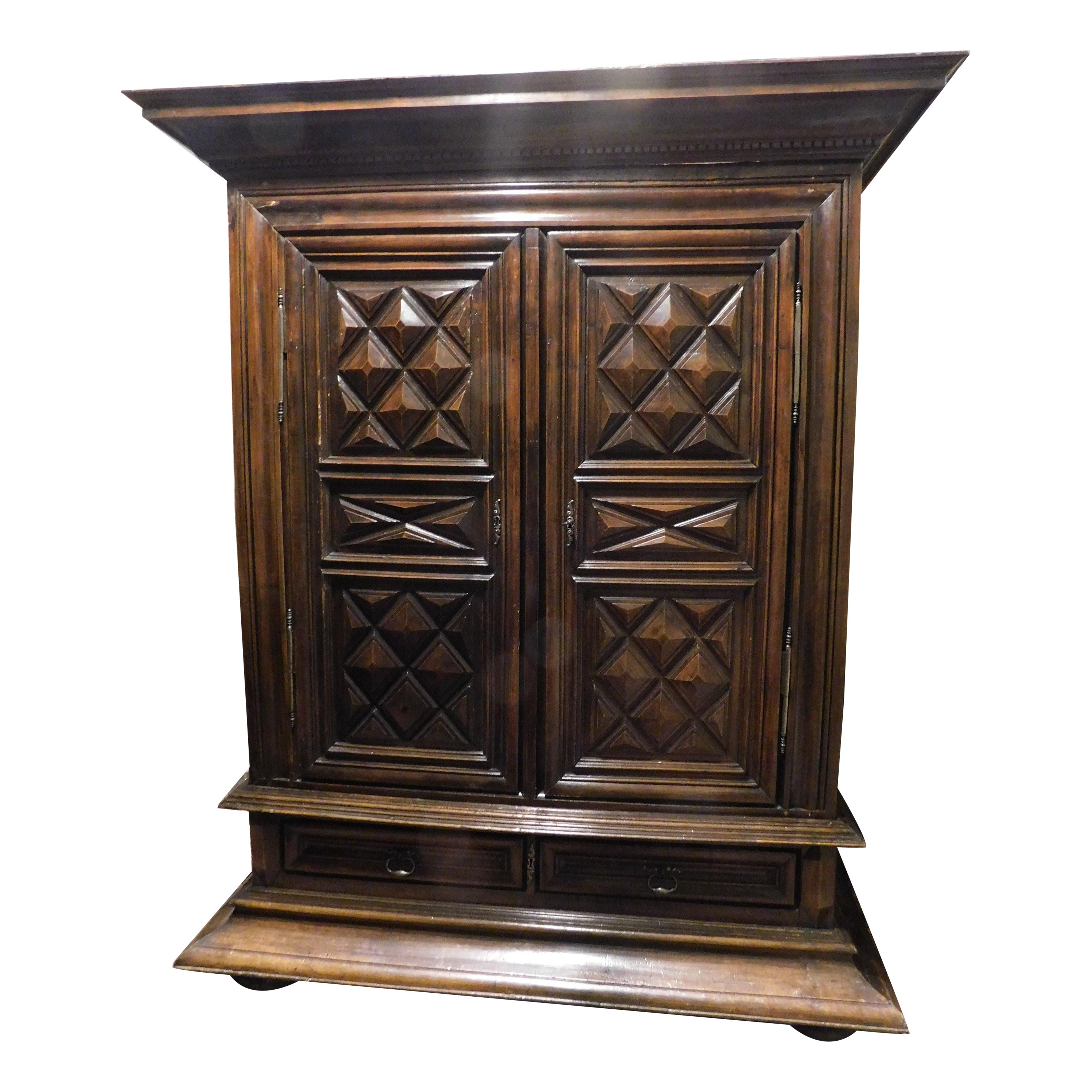 Two-door sideboard wardrobe with drawer, carved in walnut wood, Italy