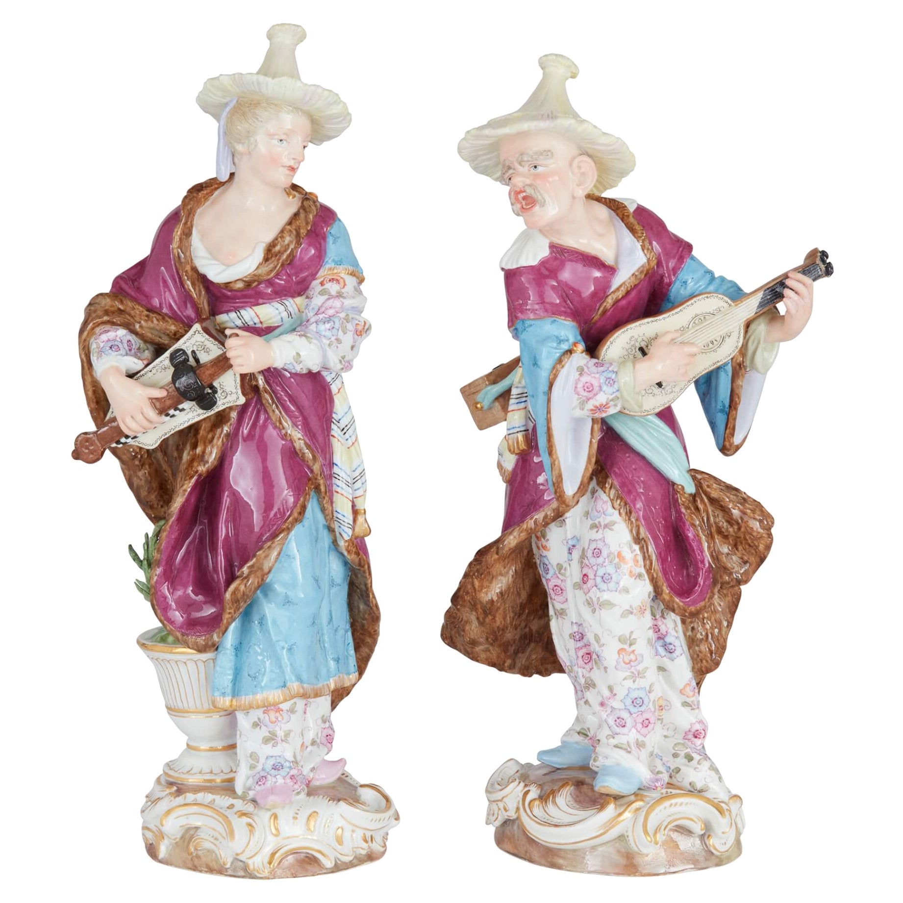 Paire de figurines anciennes en porcelaine de Meissen représentant des musiciens de Malabar