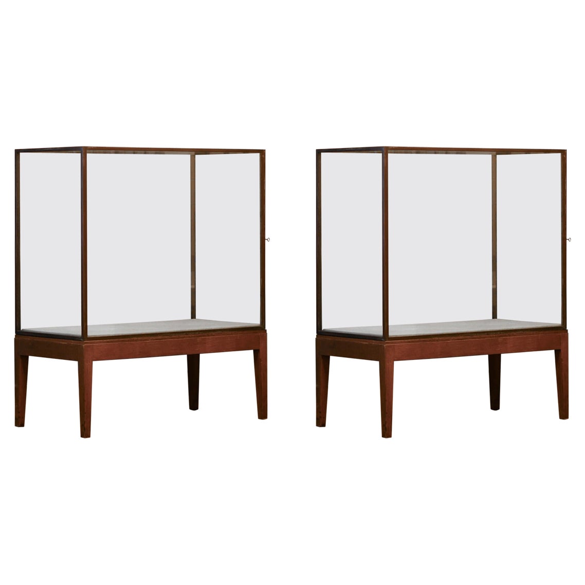 Pair of display cases, Italy 1930 – 40 For Sale