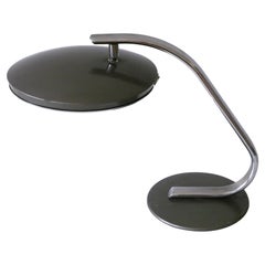 Lampe de bureau ou lampe de table moderne du milieu du siècle 'Boomerang' par Fase Spain 1960s