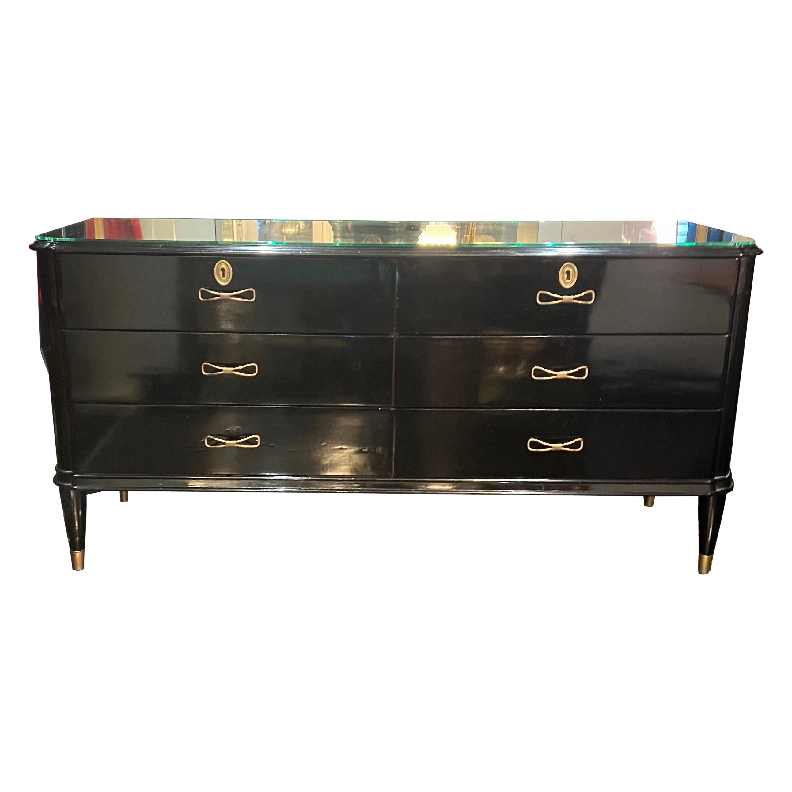 Italian six drawers black lacquer with brass handles commode 