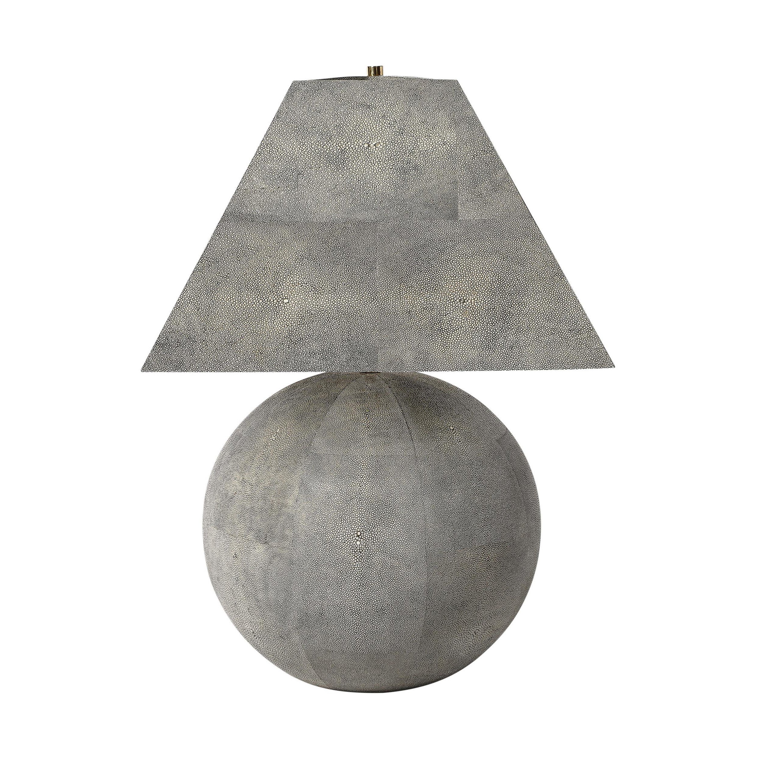 Geometrische tessellierte shagreen-tischlampe von Karl Springer (Mitte des Jahrhunderts) im Angebot