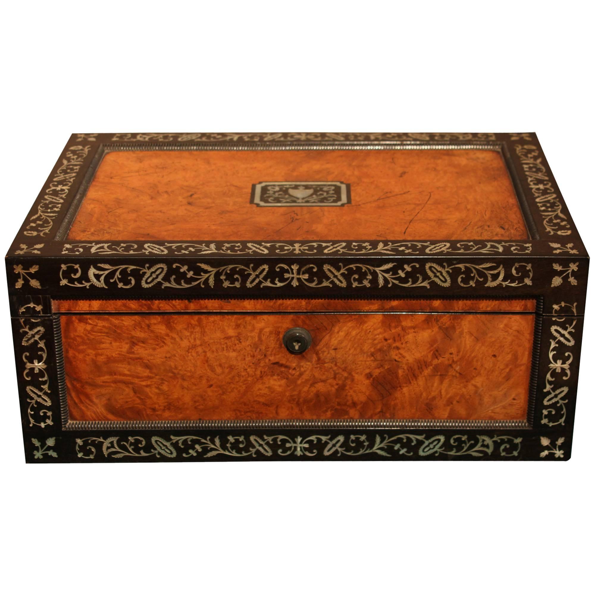 Fine Mid-19th Century Elm and Mother of Pearl Jewellery Box, circa 1850