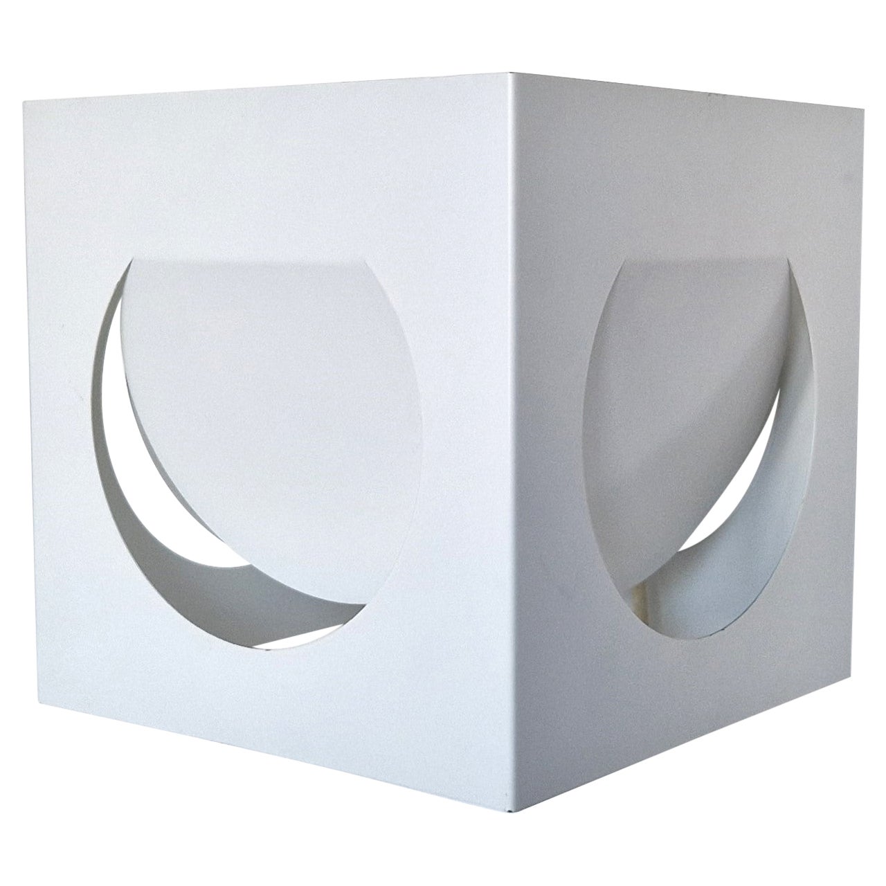 White metal wall sconce by Shogo Suzuki for Orno, Finland 1960's For Sale