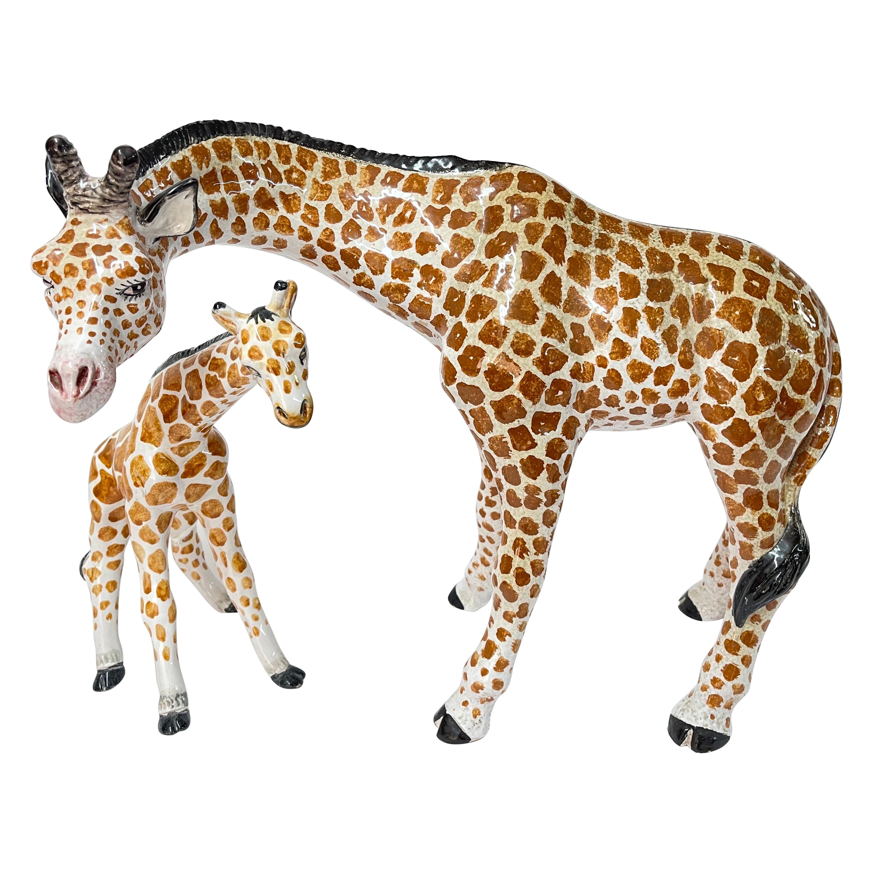 Paire de grands girafes italiens en céramique des années 1970 en vente