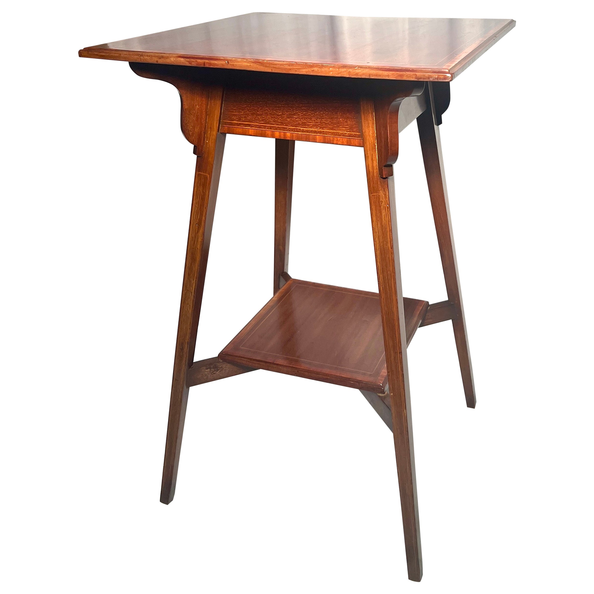Antique English Mahogany Occasional Table, Circa 1910. For Sale