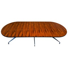 Eames Tisch mit Segment-Sockel aus Palisanderholz