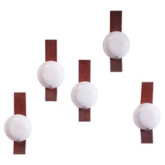 Set di cinque applique in teak e perspex di Goffredo Reggiani, Italia, anni '60