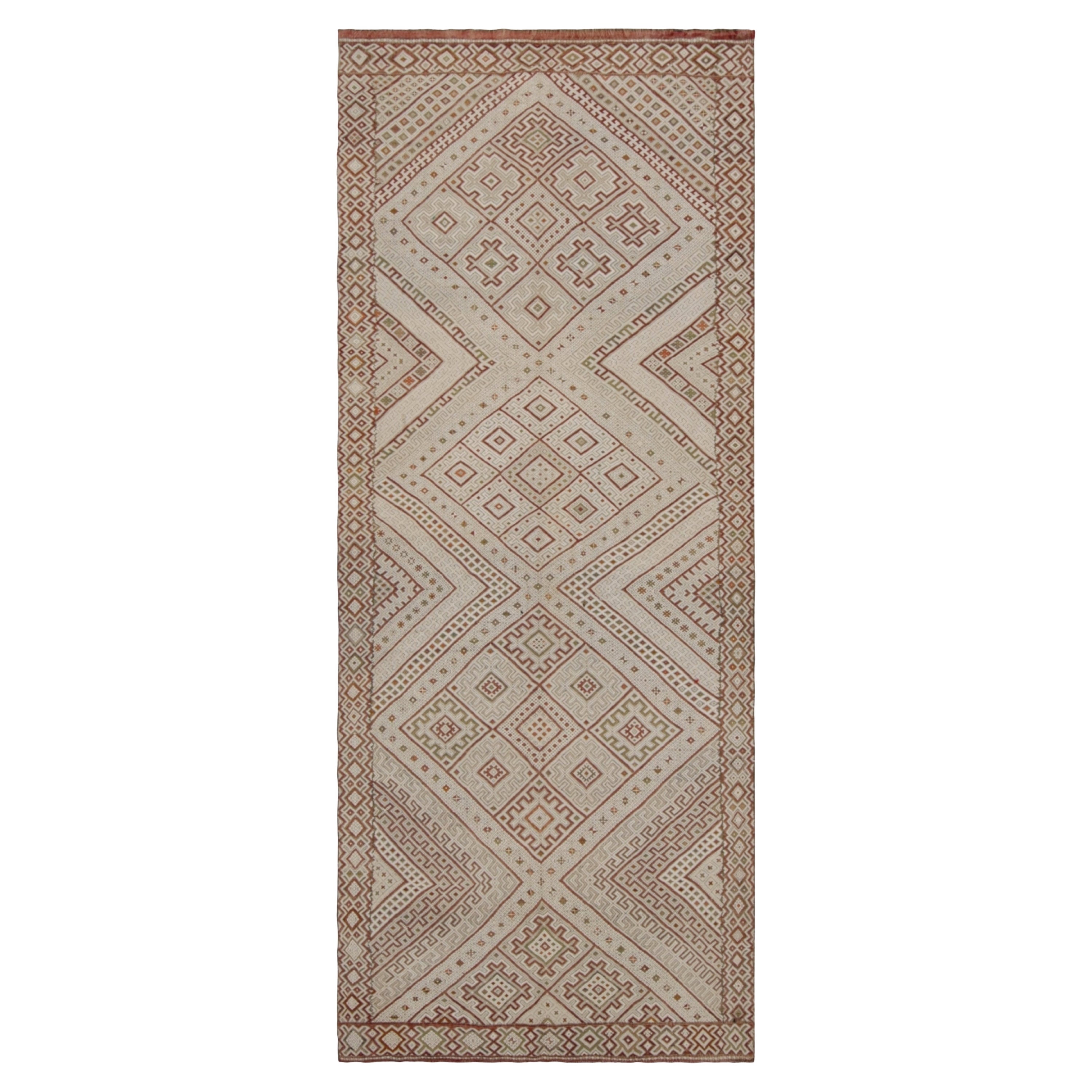 Beigefarbener Vintage Zayane Marokkanischer Kilim Teppich mit geometrischem Muster, von Rug & Kilim