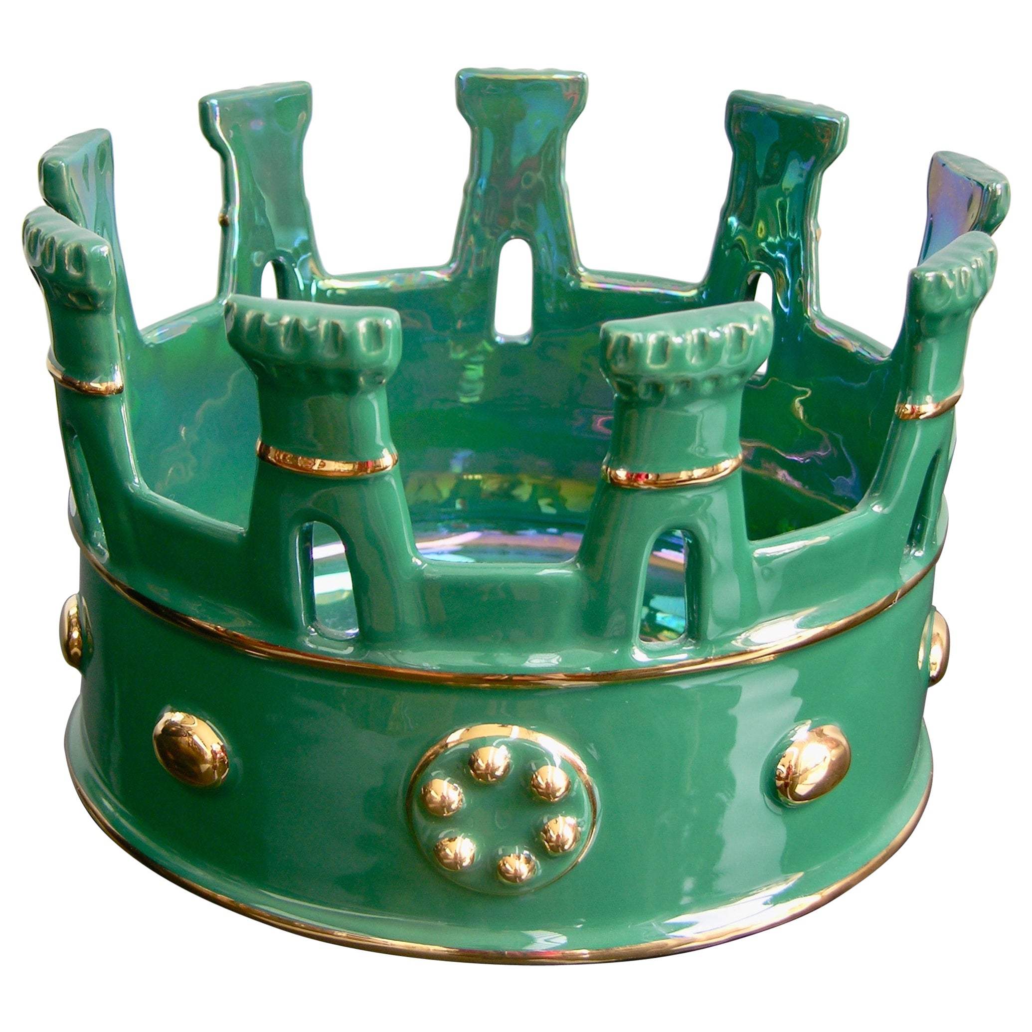 Contemporary Italian Hunter Green Majolica Crown Bowl with Pure Gold Accents For Sale